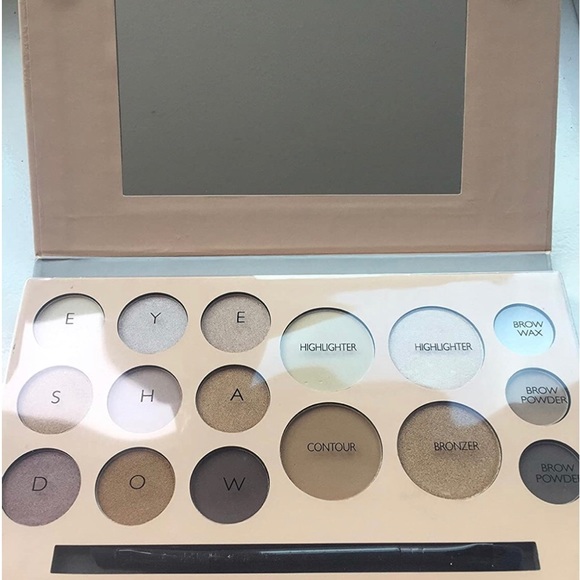 ALL-IN-ONE BEAUTY BUNDLE #4 - Picture 6 of 7